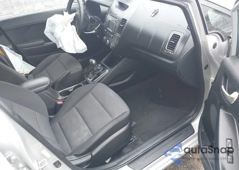 2017 Kia Forte Lx z USA, uszkodzony, nr VIN 3KPFL4A74HE006665